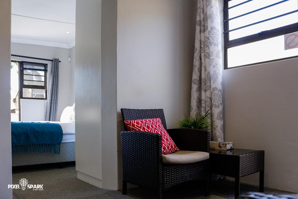 Tyday Accommodation Port Elizabeth Ngoại thất bức ảnh