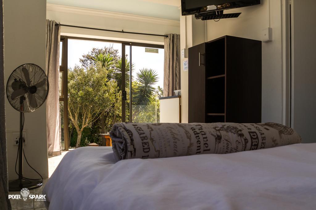 Tyday Accommodation Port Elizabeth Ngoại thất bức ảnh
