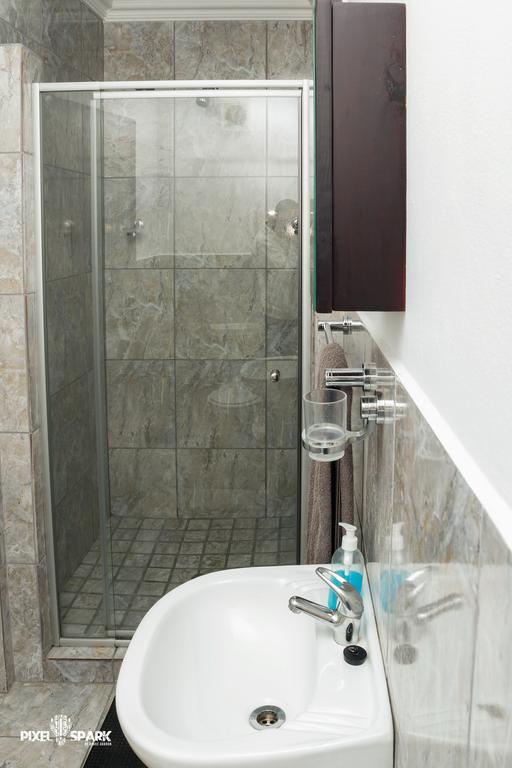 Tyday Accommodation Port Elizabeth Ngoại thất bức ảnh