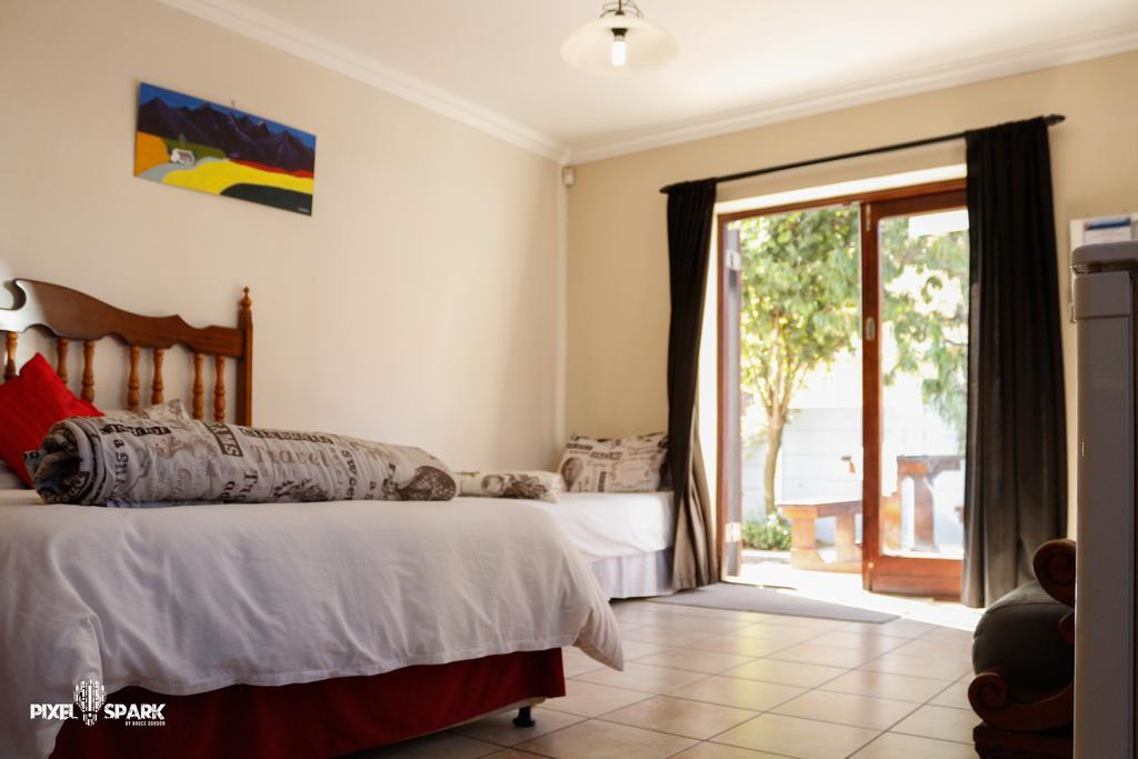 Tyday Accommodation Port Elizabeth Ngoại thất bức ảnh