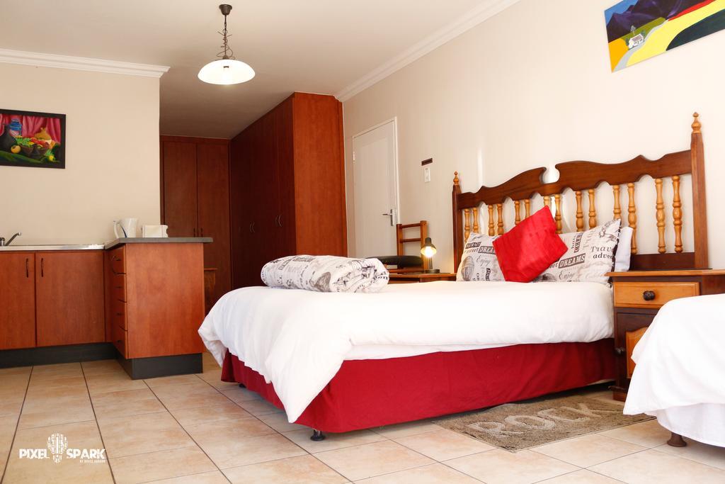 Tyday Accommodation Port Elizabeth Ngoại thất bức ảnh