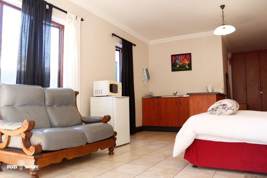 Tyday Accommodation Port Elizabeth Ngoại thất bức ảnh