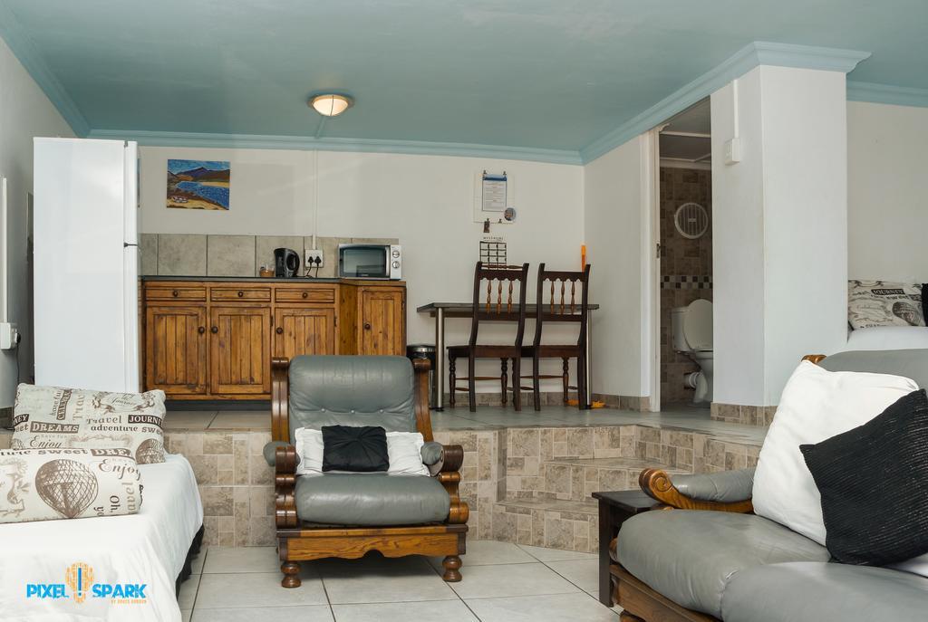 Tyday Accommodation Port Elizabeth Ngoại thất bức ảnh