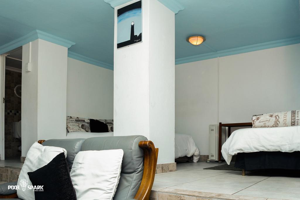 Tyday Accommodation Port Elizabeth Ngoại thất bức ảnh