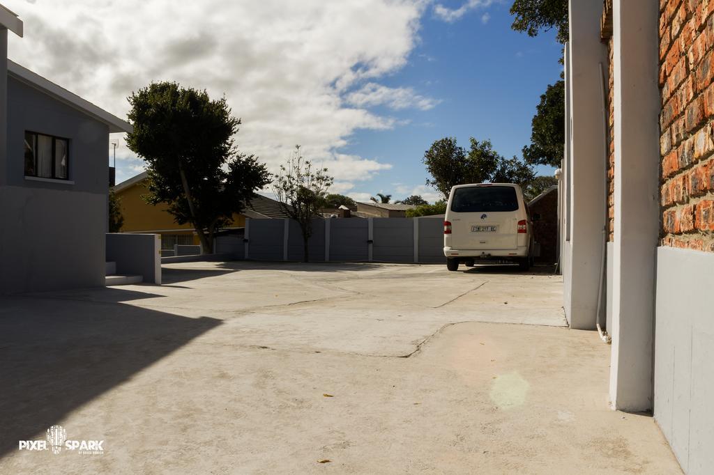 Tyday Accommodation Port Elizabeth Ngoại thất bức ảnh