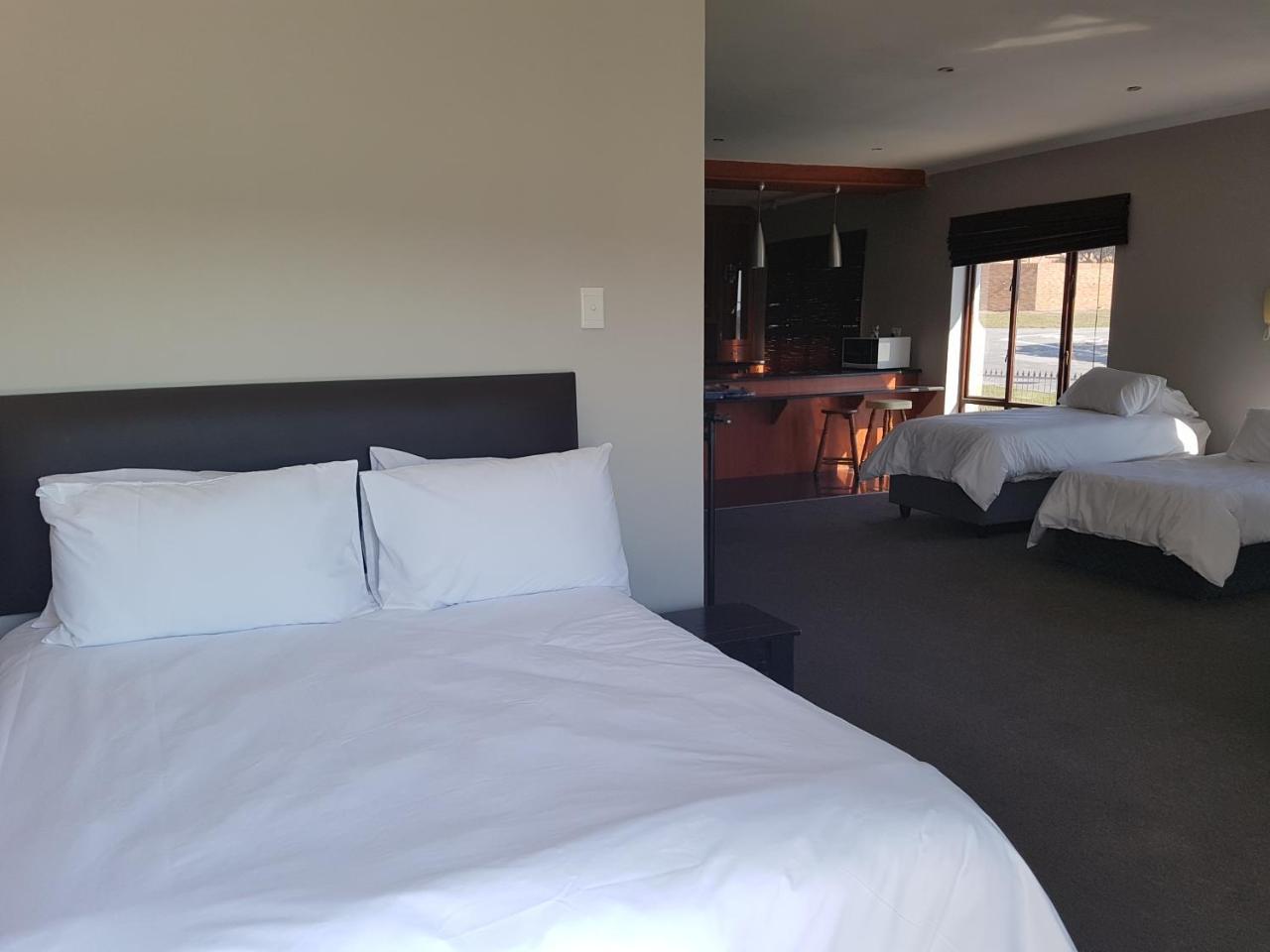 Tyday Accommodation Port Elizabeth Ngoại thất bức ảnh